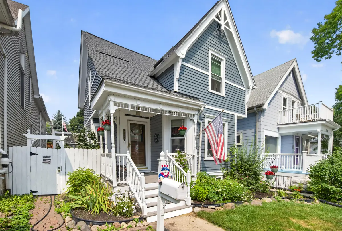 3463 N Bartlett Ave, Milwaukee, WI 53211 - #1
