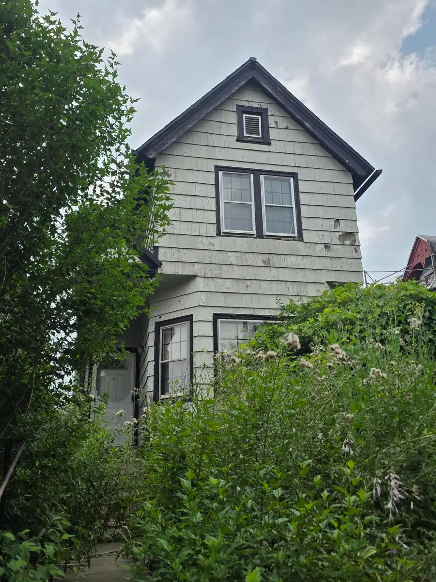 2237 S Woodward St, Milwaukee, WI 53207 - #2
