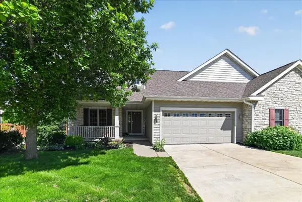 8 Peregrine Ct, Madison, WI 53593