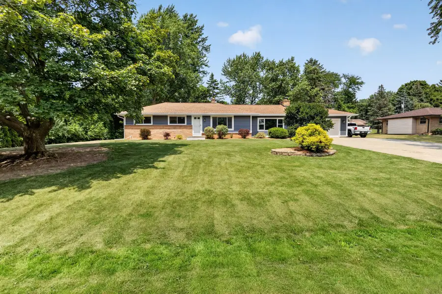 16000 W Santa Rosa Blvd, New Berlin, WI 53151 - #2