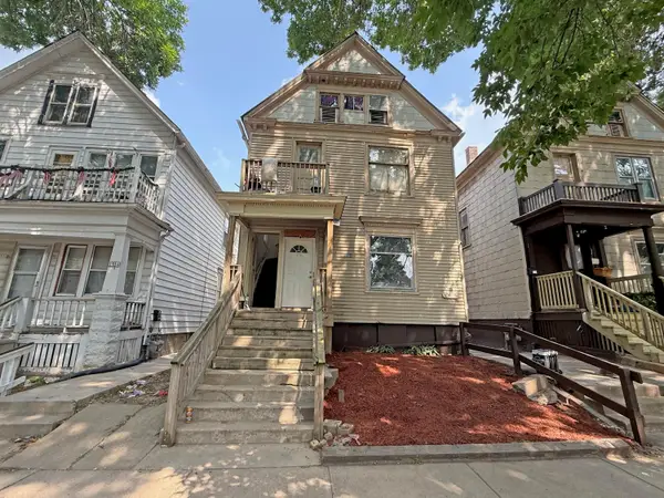 1556 S 24th St, Milwaukee, WI 53204