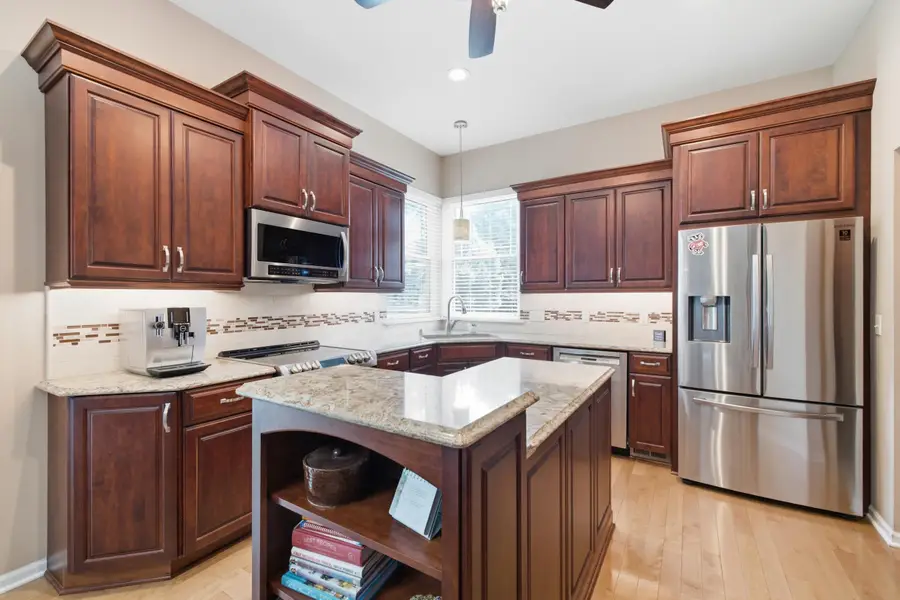 1000 Parkton Dr, Waukesha, WI 53189 - #2