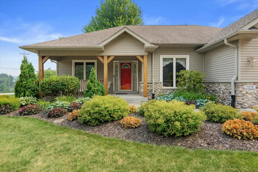 N136W20441 Bonniwell Rd, Germantown, WI 53076 - #2