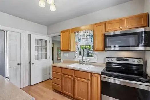 7631 W Center St, Milwaukee, WI 53222 - #2