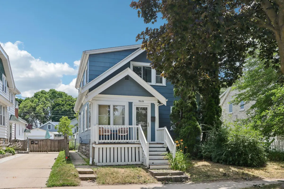 2129 E Holt Ave, Milwaukee, WI 53207 - #1