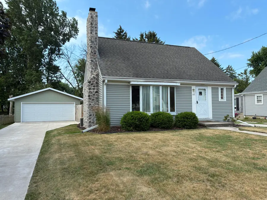 149 W Center Ave, Cedar Grove, WI 53013 - #2