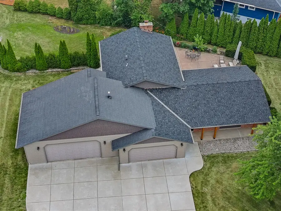 4450 S Hearthside Dr, New Berlin, WI 53151 - #2