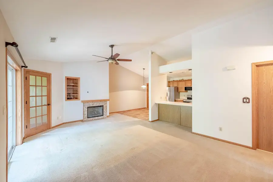 9131 S Aspen Dr, Oak Creek, WI 53154 - #2