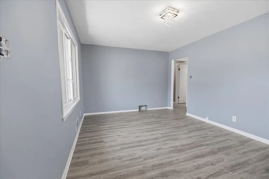 8537 W Denver Ave, Milwaukee, WI 53224 - #3