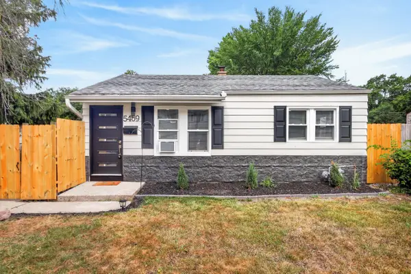 5469 N 58th St, Milwaukee, WI 53218