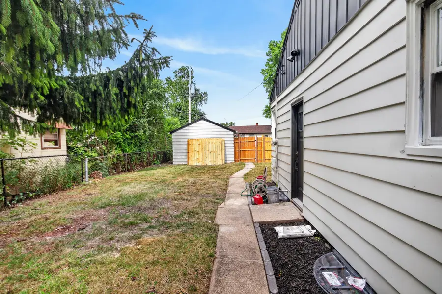 5469 N 58th St, Milwaukee, WI 53218 - #3