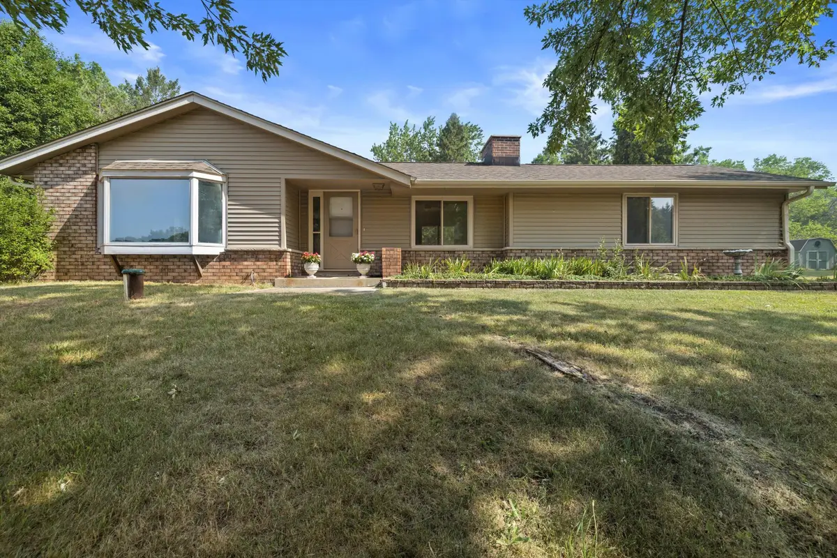 S76W31156 Century Dr, Mukwonago, WI 53149 - #1