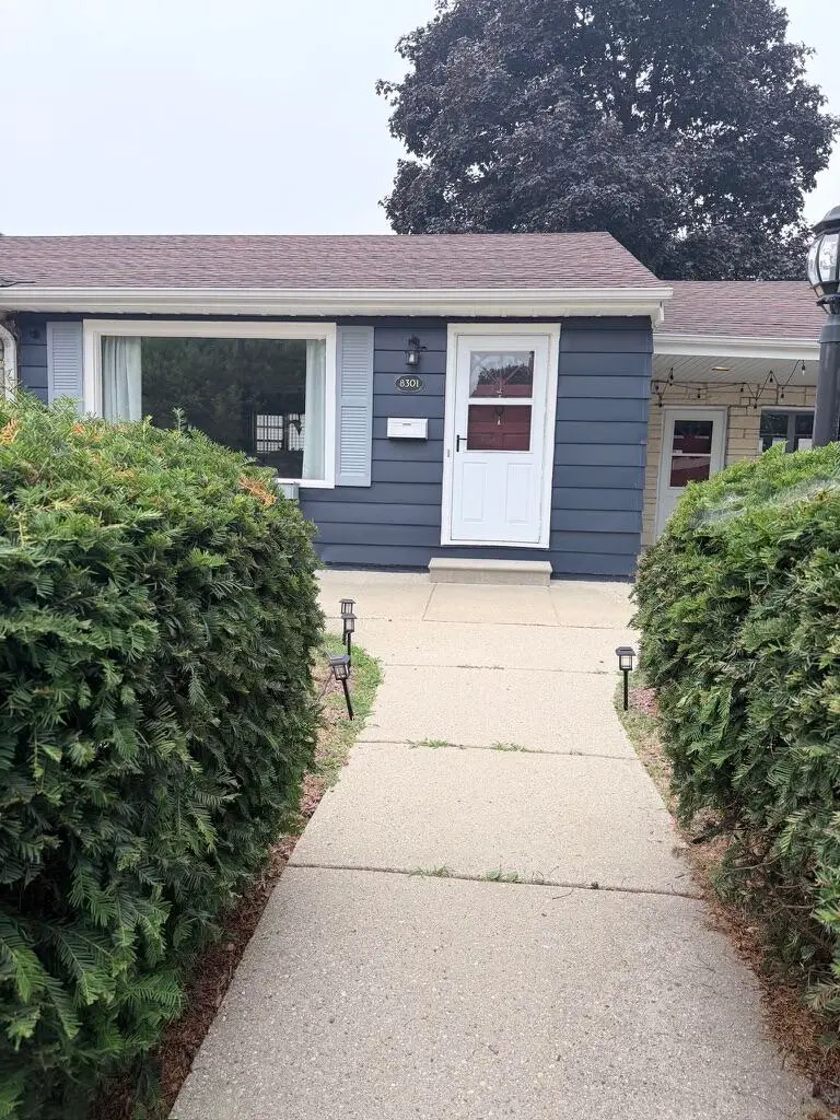 8301 W Nash St, Milwaukee, WI 53222 - #2