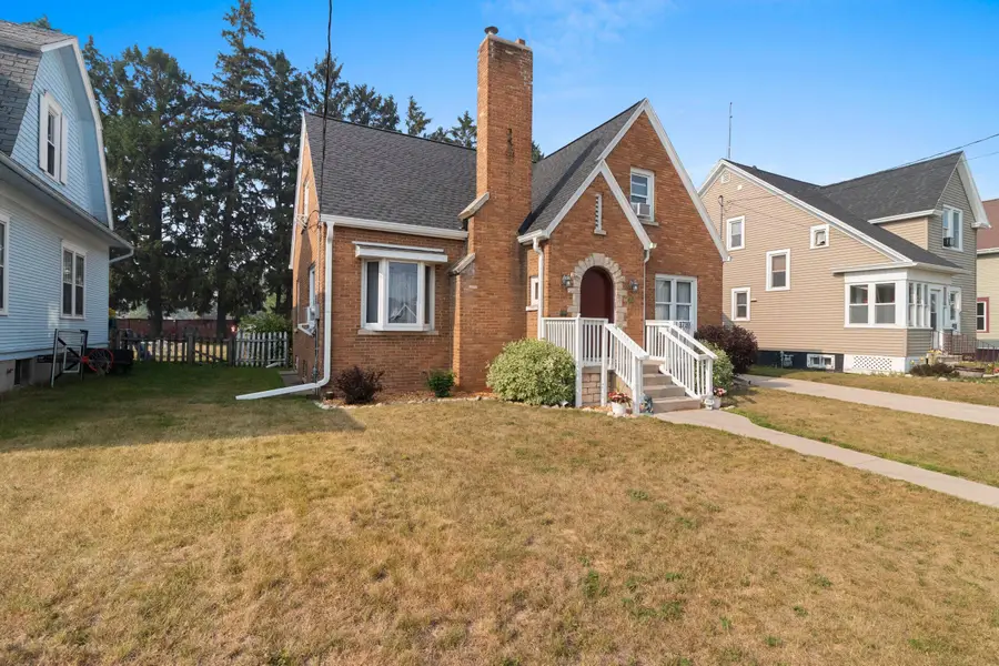 1710 24th St, Two Rivers, WI 54241 - #3