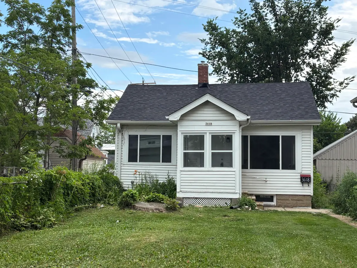 3618 E Martin Ave, Cudahy, WI 53110 - #1