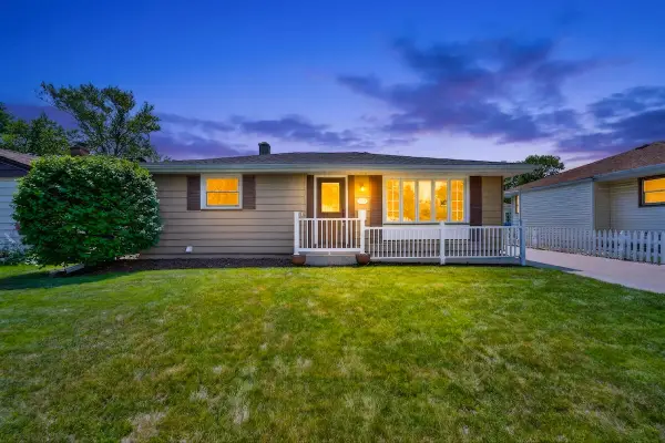 2519 34 St, Kenosha, WI 53140