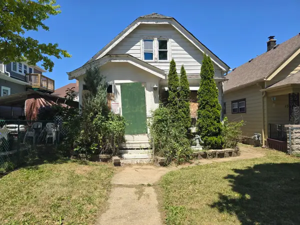 1330 W Euclid Ave, Milwaukee, WI 53215