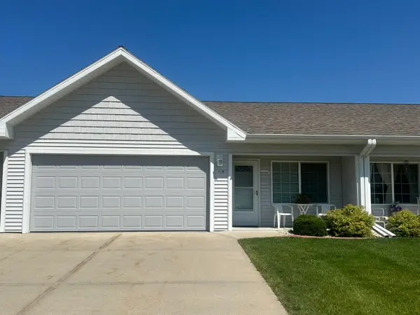 418 Novak St, Hartford, WI 53027