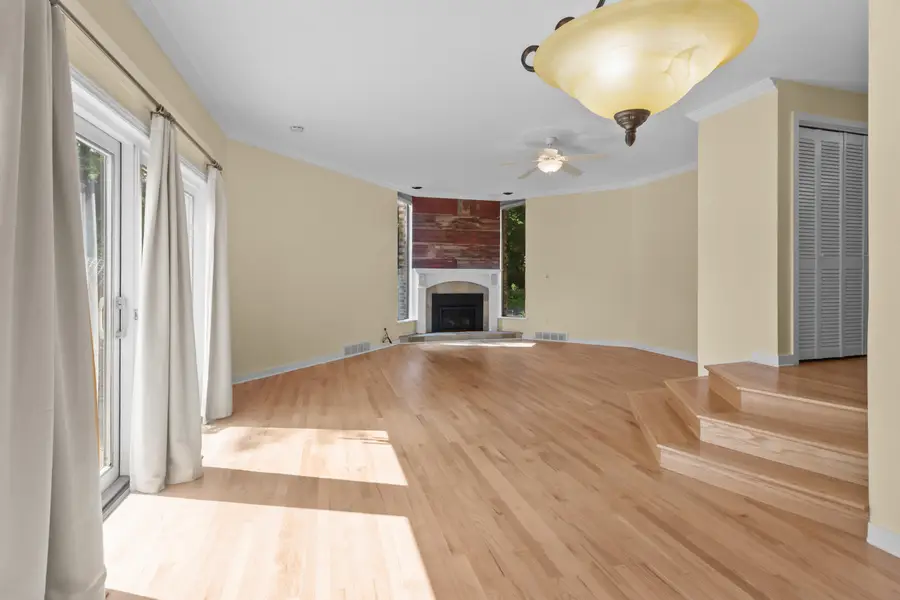 469 Country Club Dr, Lake Geneva, WI 53147 - #3