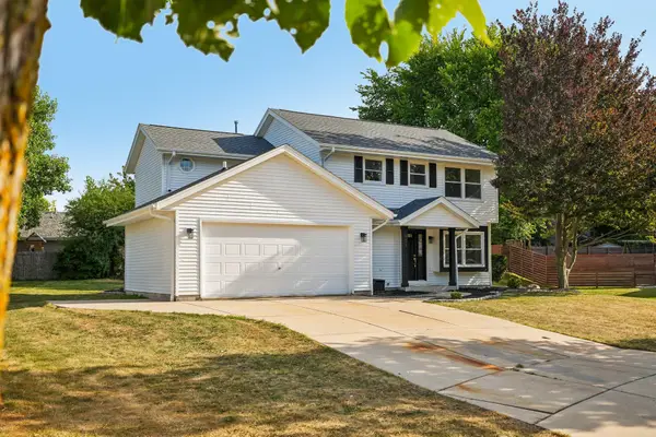 601 E Jessica Cir, Oak Creek, WI 53154