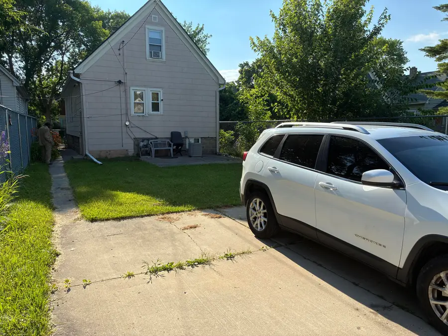4658 N 38th St, Milwaukee, WI 53209 - #3