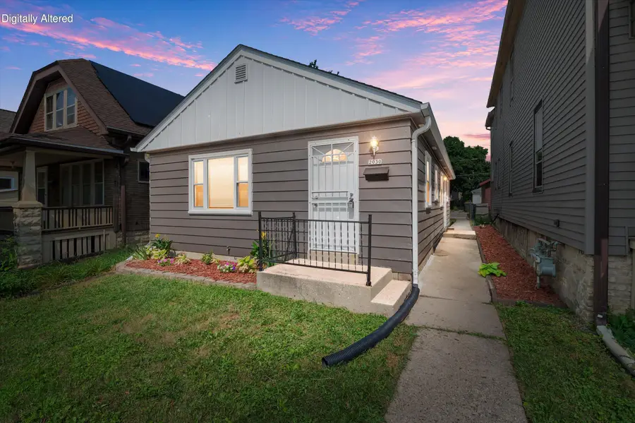 2030 S 77th St, West Allis, WI 53219 - #2