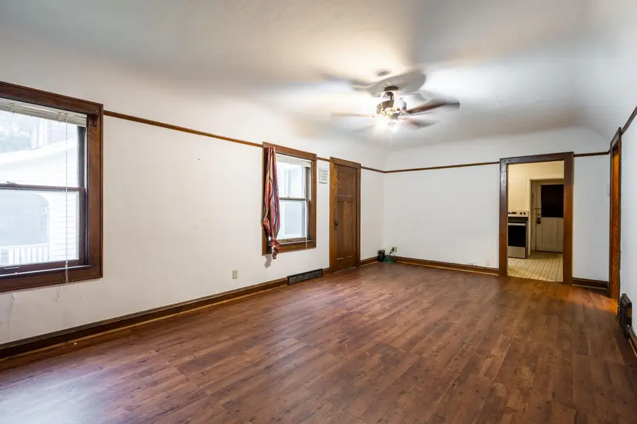 5527 N 38th St, Milwaukee, WI 53209 - #2