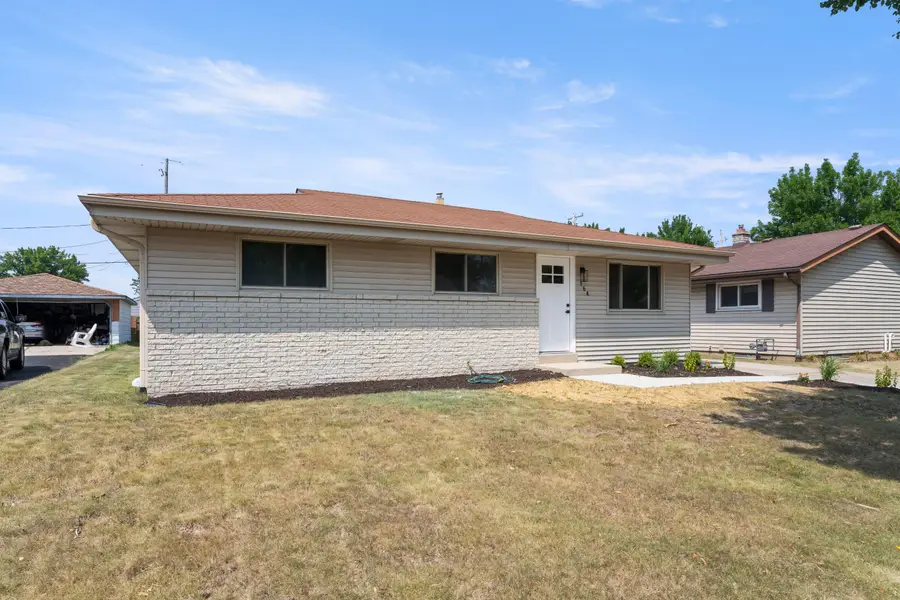 164 W Uncas Ave, Milwaukee, WI 53207 - #2