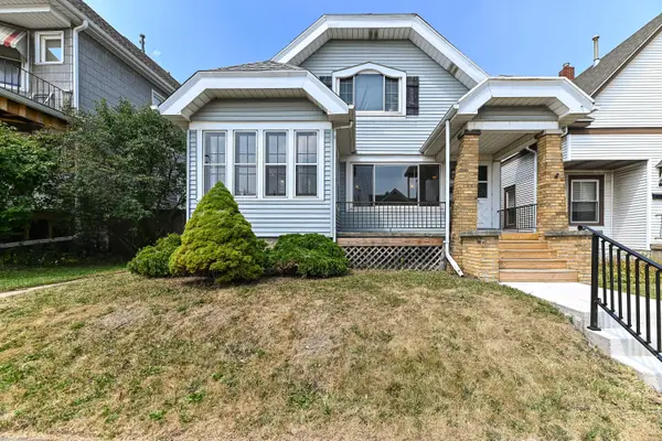 1567 S 71st St, West Allis, WI 53214