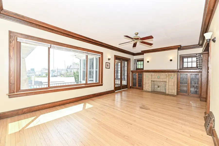 1567 S 71st St, West Allis, WI 53214 - #2