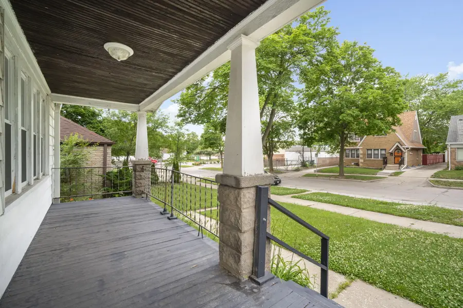 5622 N 36th St, Milwaukee, WI 53209 - #2