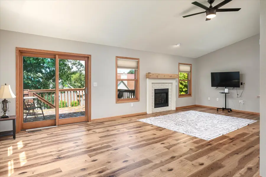 4230 Cliffside Dr, La Crosse, WI 54601 - #3
