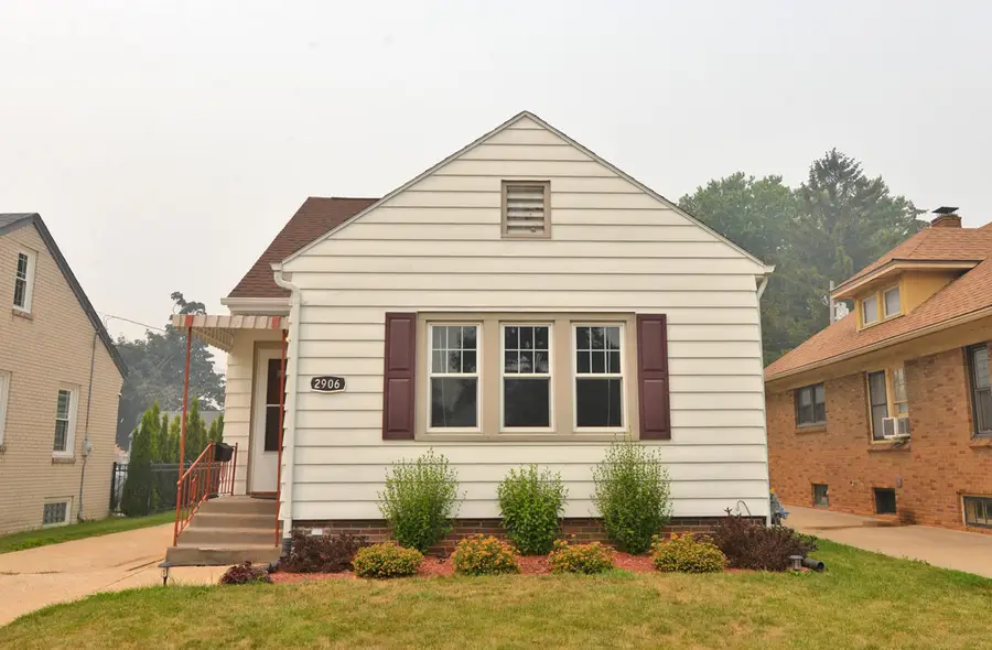 2906 Green St, Racine, WI 53402 - #2