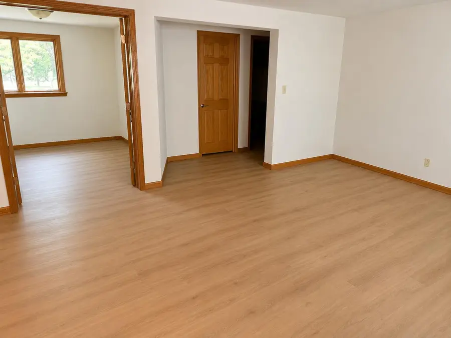 W154N8105 Elm Ln, Menomonee Falls, WI 53051 - #2