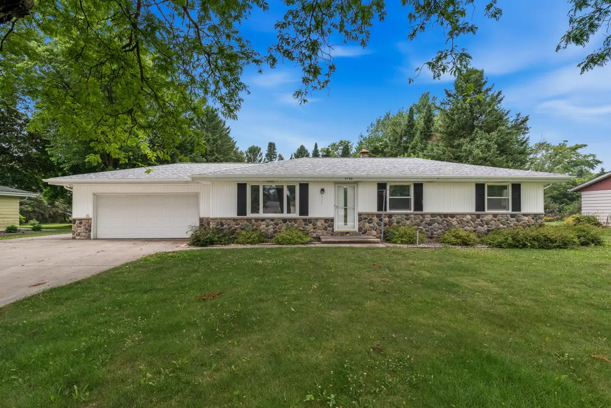 5749 Debbie Ln, West Bend, WI 53095 - #1