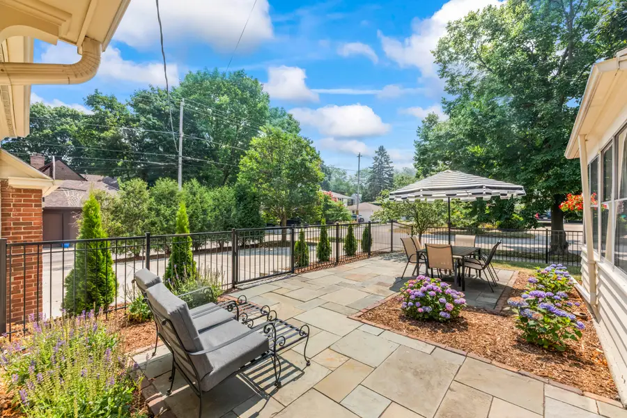 4400 N Wildwood Ave, Shorewood, WI 53211 - #3