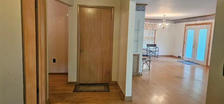 7305 3rd Ave, Kenosha, WI 53143 - #2