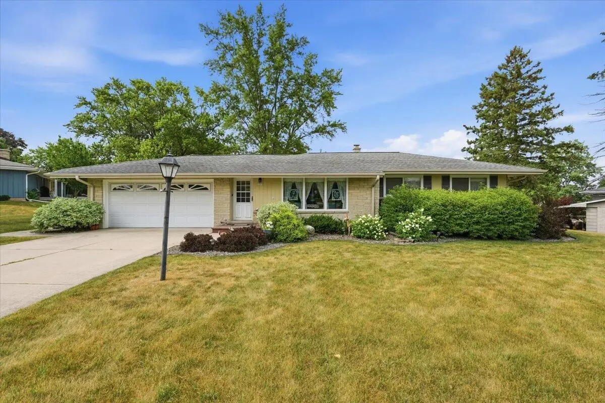 5331 Orchard Ln, Greendale, WI 53129 - #1