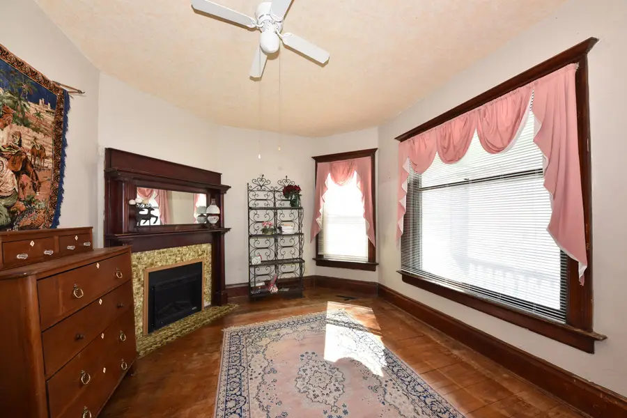 1016 N 29th St, Milwaukee, WI 53208 - #2