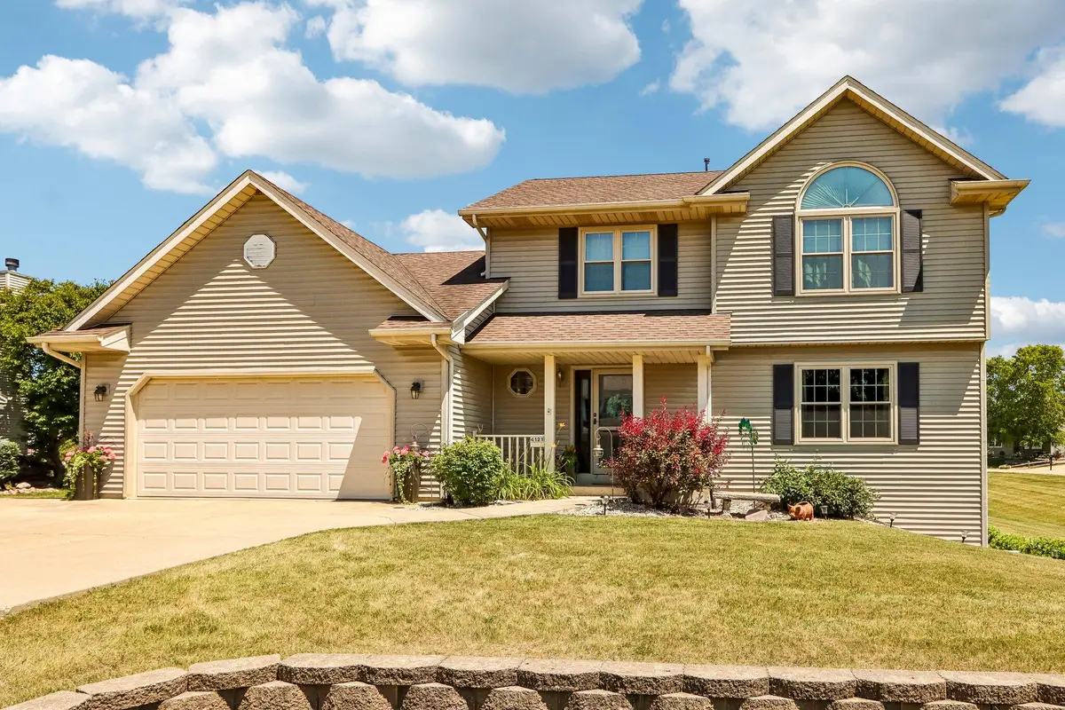 4121 Stormy Dr, Kansasville, WI 53139 - #1