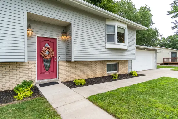 209 West Ave, Holmen, WI 54636