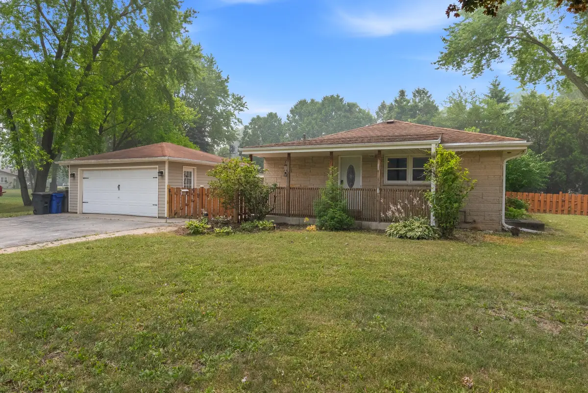 W151S7662 Mystic Dr, Muskego, WI 53150 - #1