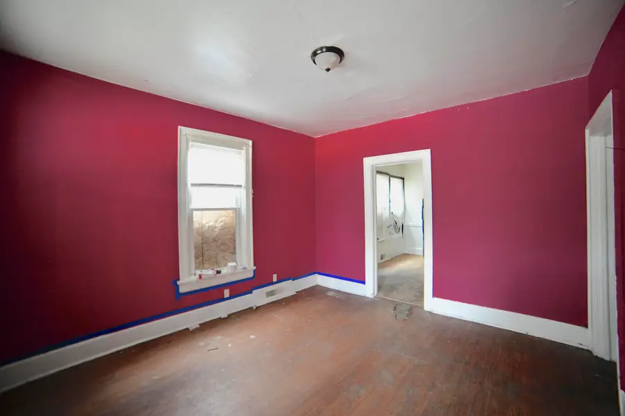 1925 W Center St, Milwaukee, WI 53206 - #2