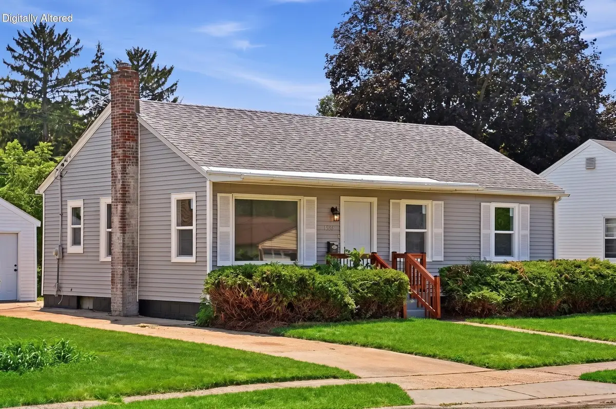 1334 Benton Ave, Janesville, WI 53545 - #1