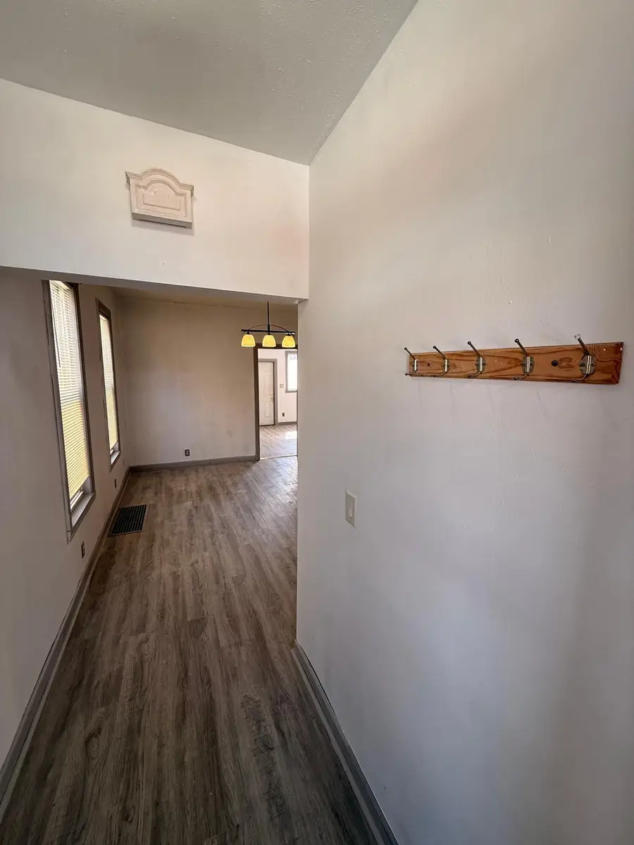 1433 W National Ave, Milwaukee, WI 53204 - #3