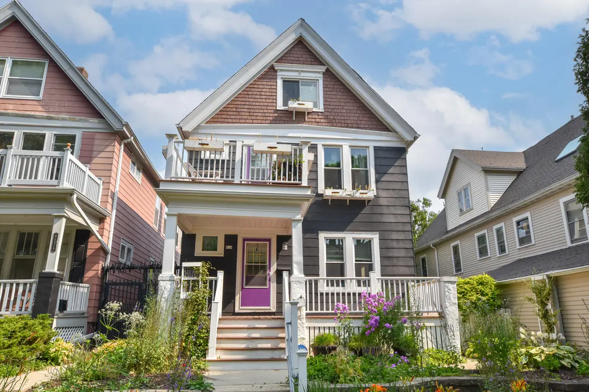 824 E Auer Ave, Milwaukee, WI 53212 - #1