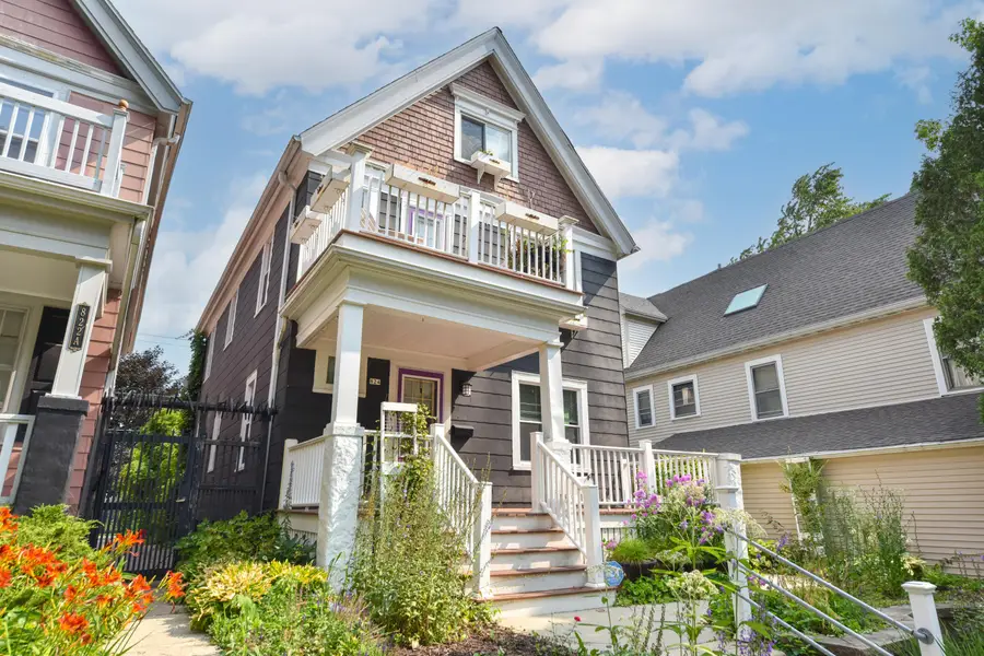 824 E Auer Ave, Milwaukee, WI 53212 - #2