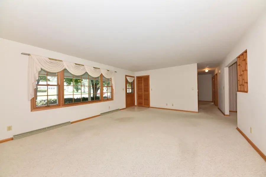2017 Chestnut St, West Bend, WI 53095 - #2