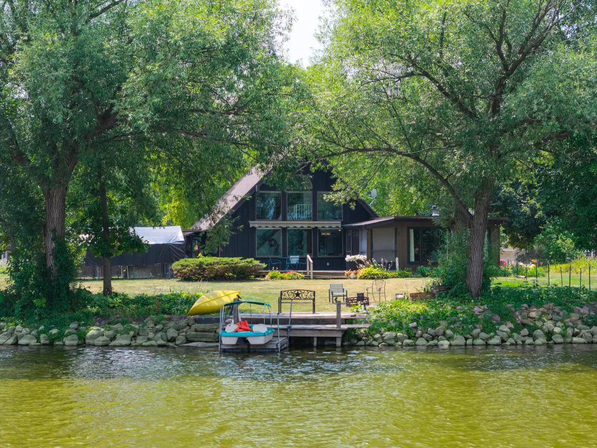 709 N Water St, Watertown, WI 53098 - #1