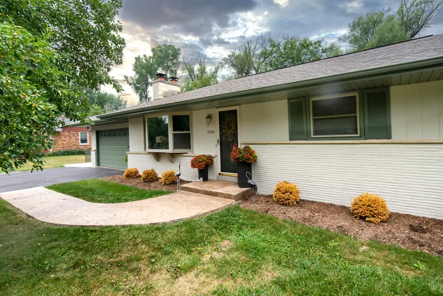 2545 Brookside Ln, Brookfield, WI 53005 - #3